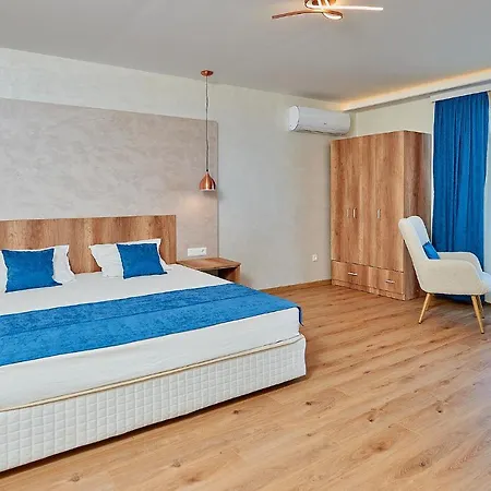 Otel Family Regata Ahyolu