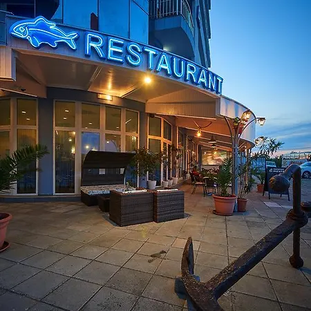 Family Regata Ahyolu