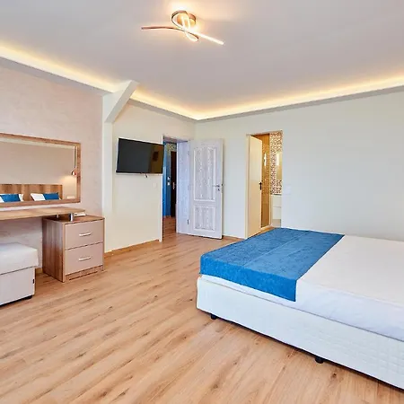 Family Regata 酒店 帕莫瑞