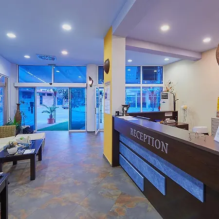 酒店 Family Regata 帕莫瑞